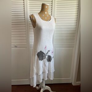 Beautiful white dress size medium